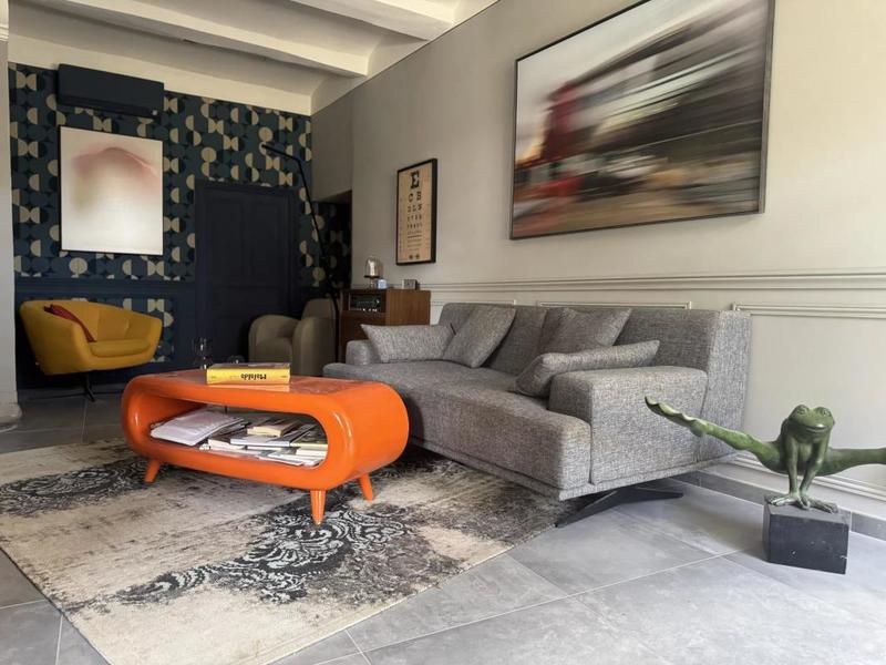 Maison de village - 400 m² - 12 pièces