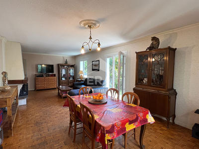 Maison - 142 m² - 7 pièces