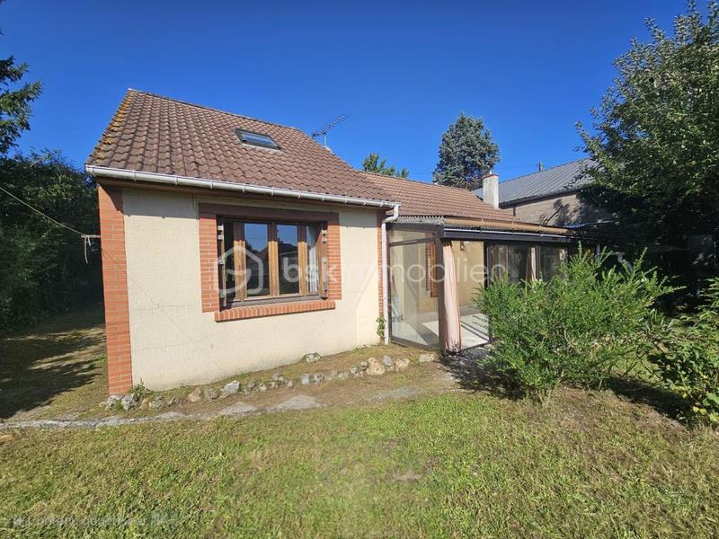 Maison traditionnelle - 95 m² - 4 pièces