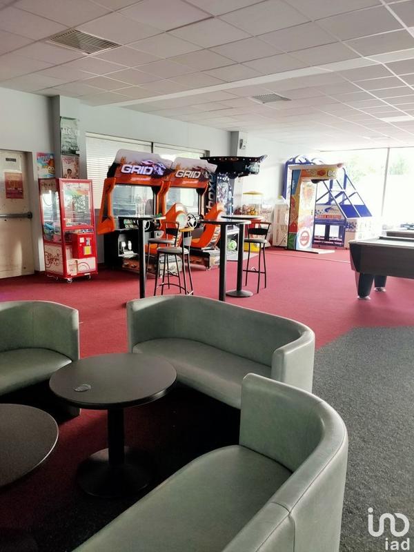 Local commercial - 1 500 m²