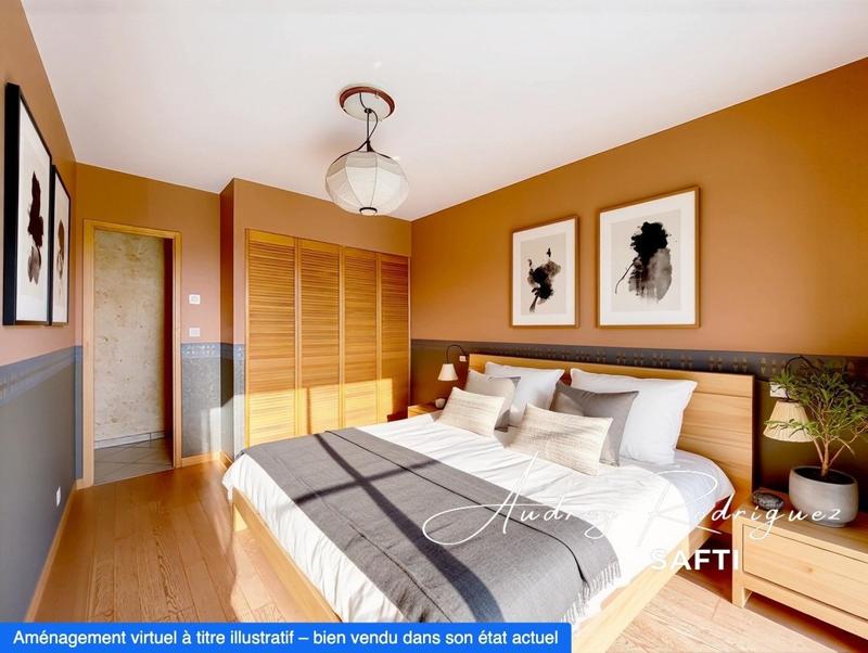 Maison - 220 m² - 8 pièces