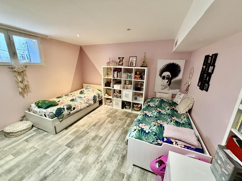 Maison - 170 m² - 6 pièces