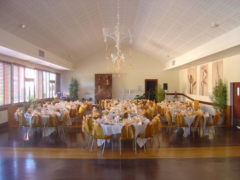 Local d'activité / Entrepôt - 1 051 m² - 12 pièces