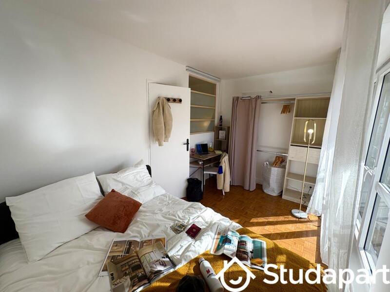 Chambre - 15 m² - 1 pièce