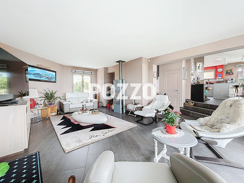 Maison - 292 m² - 10 pièces