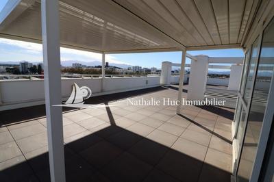 Appartement - 250 m² - 5 pièces