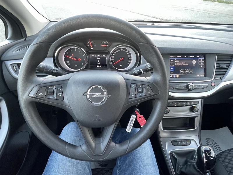 Opel Astra Edition 1.2t 110cv Bvm6 1ère Main 29500km! Moteur Opel