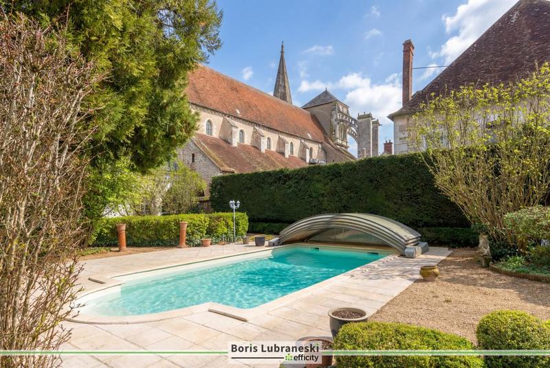 Hôtel particulier - 1 200 m² - 20 pièces