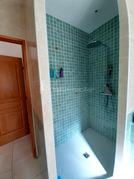 Villa - 185 m² - 6 pièces