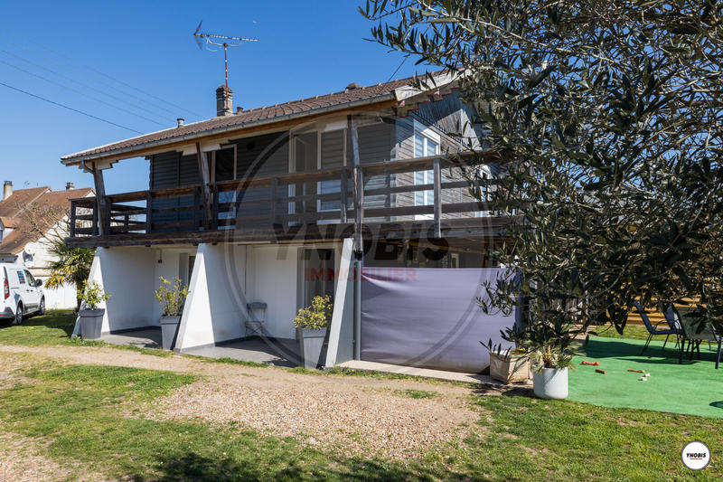 Maison - 96 m² - 5 pièces