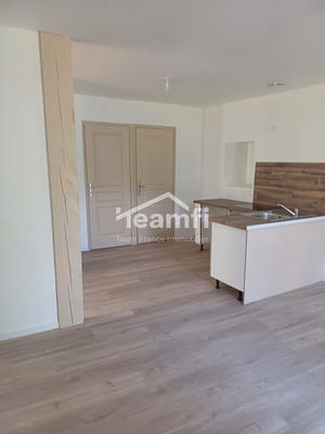 Maison - 84 m² - 3 pièces