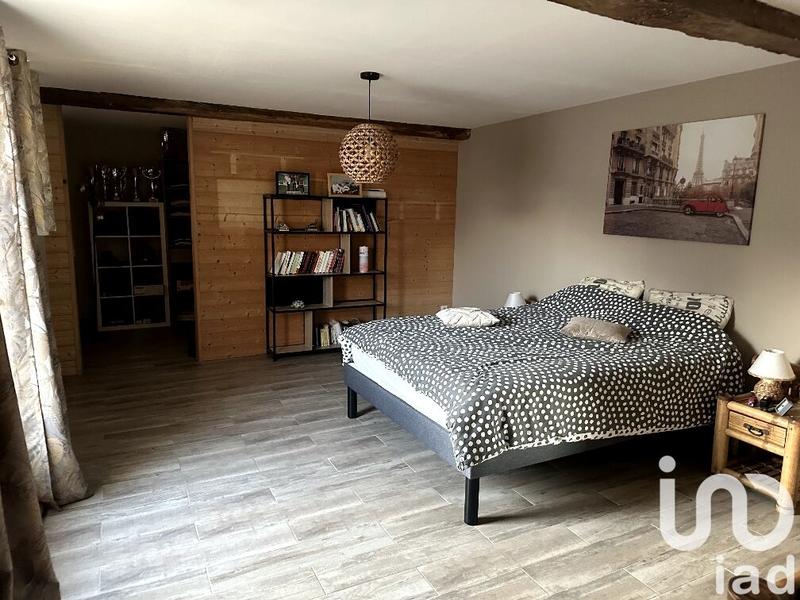 Maison - 203 m² - 7 pièces