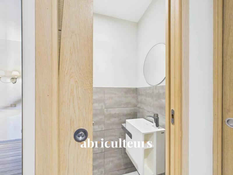 Appartement ancien - 84 m² - 4 pièces