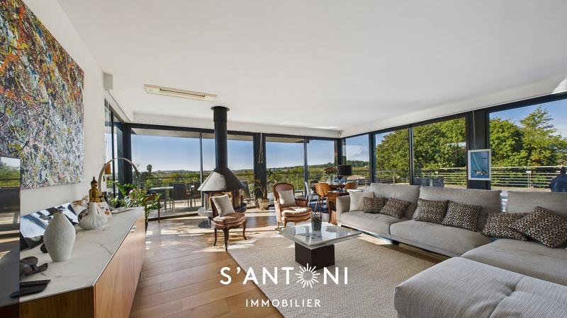 Villa - 180 m² - 4 pièces