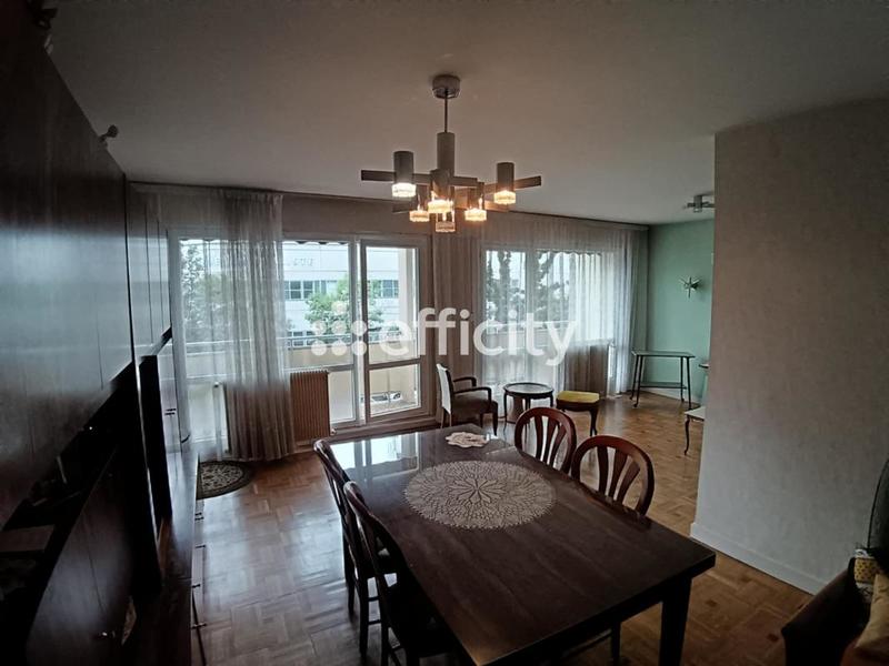 Appartement - 74 m² - 3 pièces