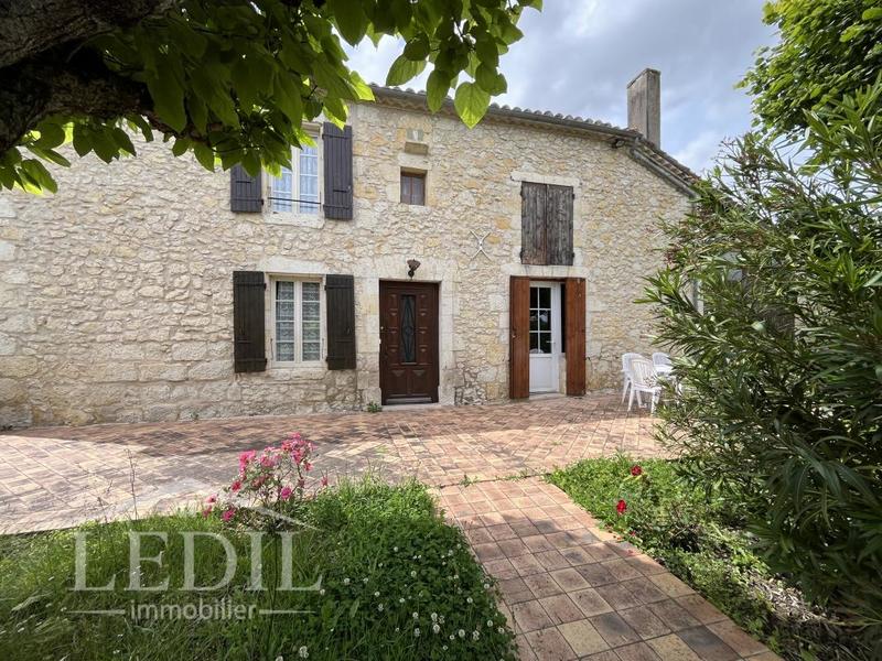 Maison de village - 182 m² - 6 pièces