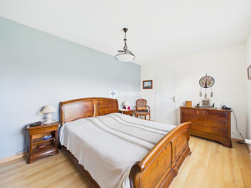 Maison traditionnelle - 165 m² - 6 pièces