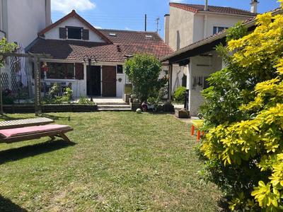 Maison - 121 m² - 5 pièces