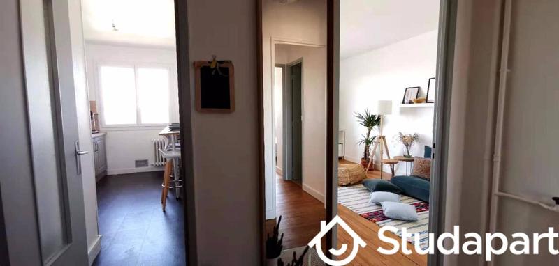 Chambre - 12 m² - 1 pièce