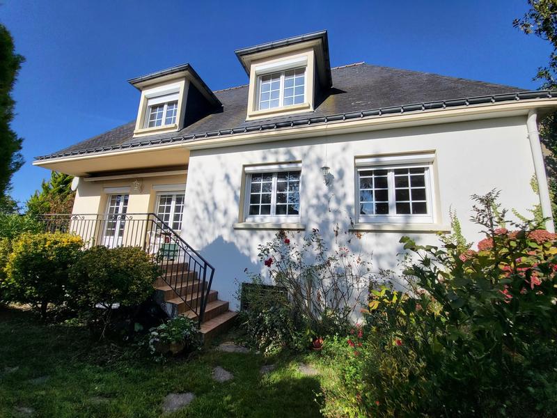 Maison - 110 m² - 6 pièces