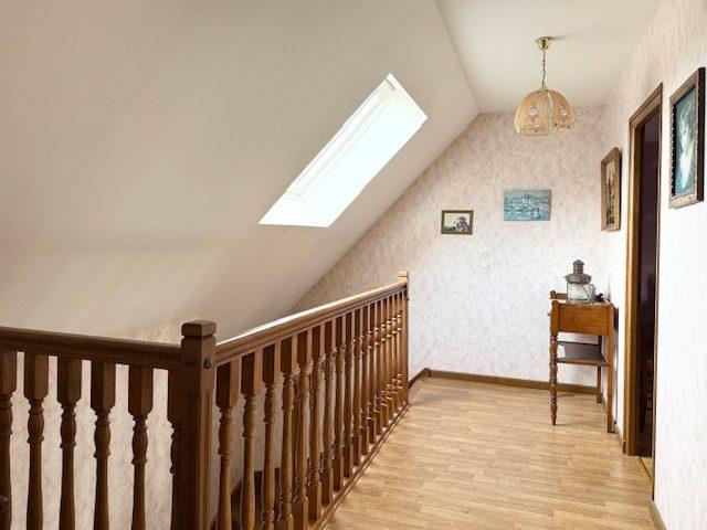 Maison - 167 m² - 6 pièces