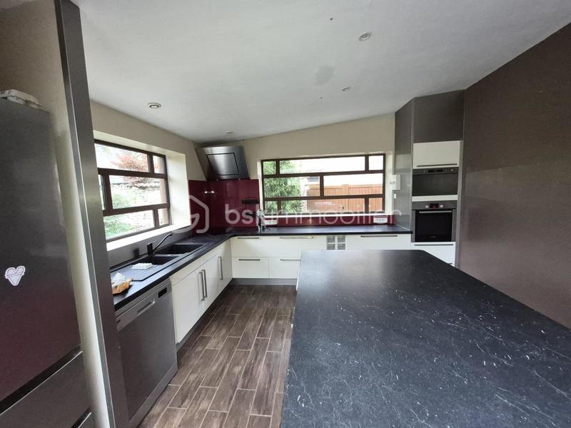 Maison - 178 m² - 7 pièces