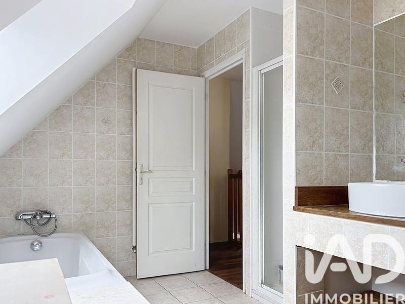 Maison - 133 m² - 6 pièces