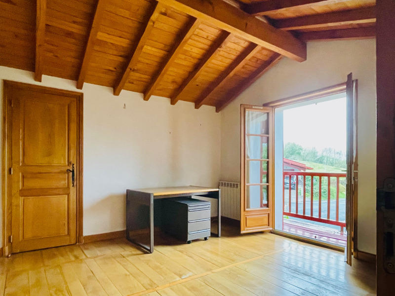 Maison - 143 m² - 4 pièces