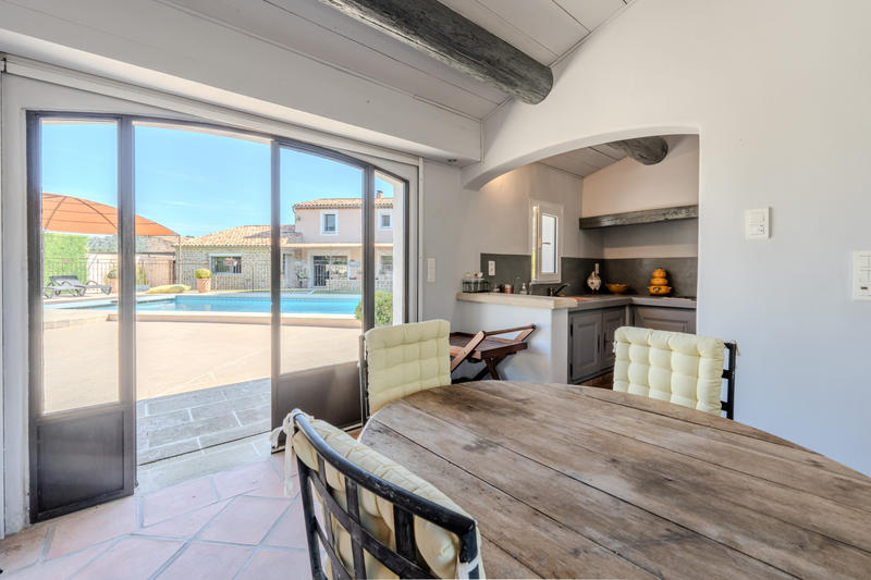 Propriété - 260 m² - 9 pièces