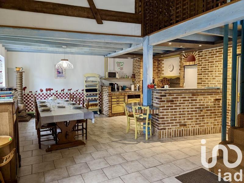 Maison - 360 m² - 19 pièces