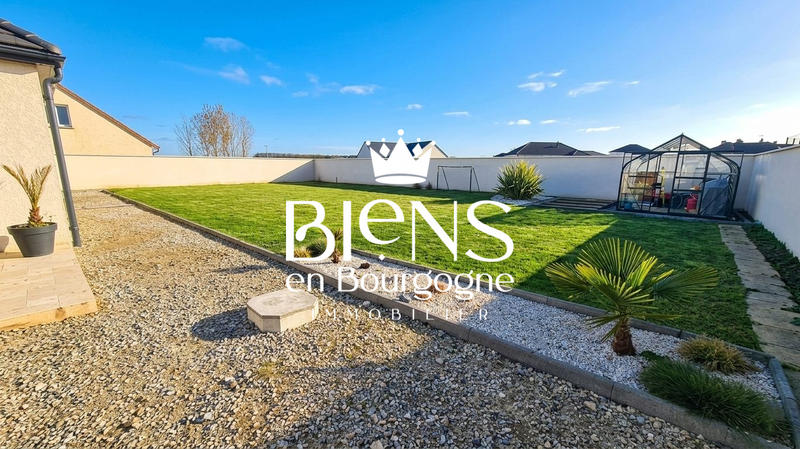 Maison contemporaine - 114 m² - 5 pièces