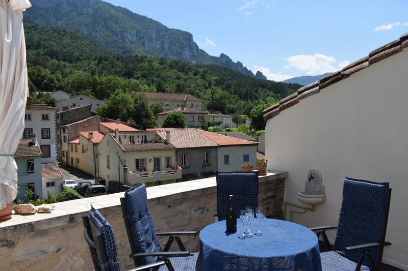 Maison en pierre - 140 m² - 9 pièces