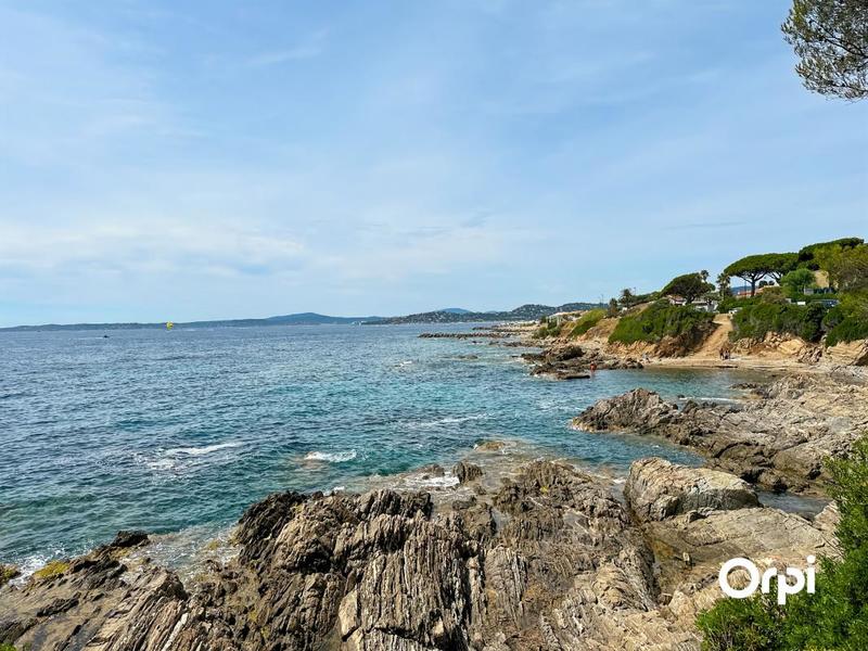 Villa - 242 m² - 5 pièces