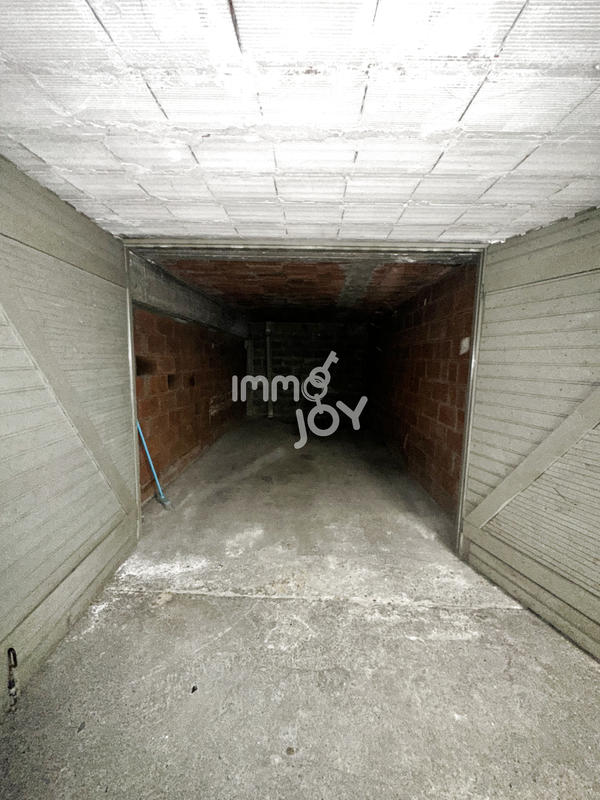 Parking / Garage - 16 m²