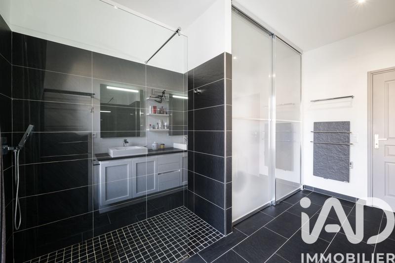 Appartement - 106 m² - 3 pièces