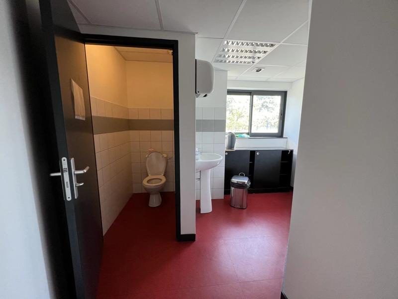 Bureau - 11 m² - 1 pièce