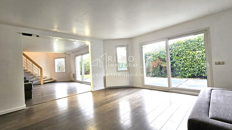 Maison - 180 m² - 6 pièces