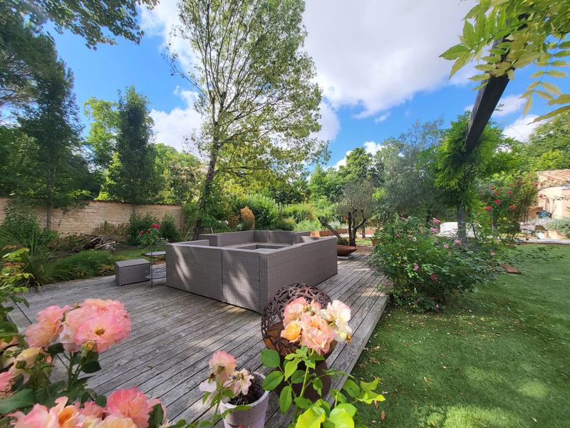 Villa - 269 m² - 10 pièces