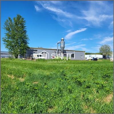 Local commercial - 450 m² - 4 pièces