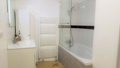 Maison - 187 m² - 10 pièces