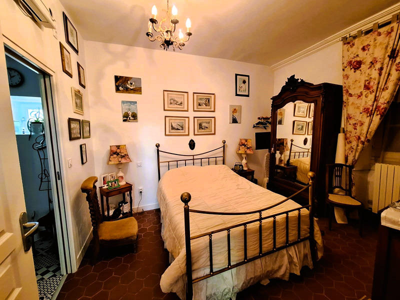 Maison bourgeoise - 219 m² - 6 pièces