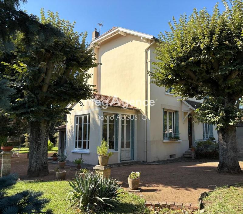 Propriété - 154 m² - 7 pièces