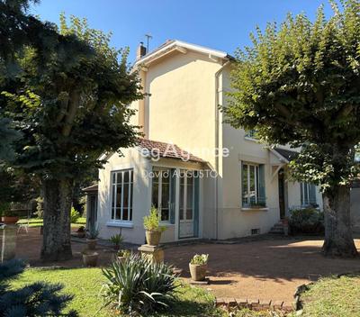 Propriété - 154 m² - 7 pièces