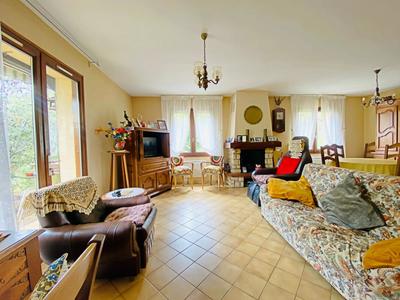 Maison - 180 m² - 5 pièces