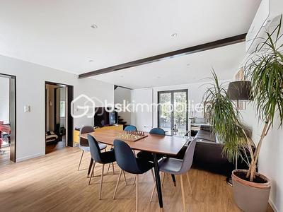 Maison - 103 m² - 4 pièces