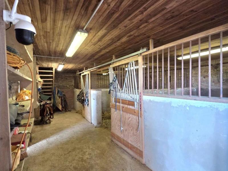 Maison - 454 m² - 15 pièces