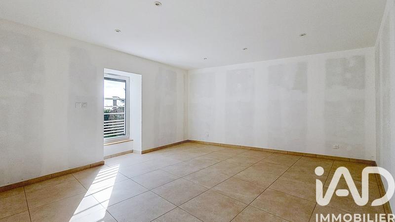 Maison - 199 m² - 8 pièces