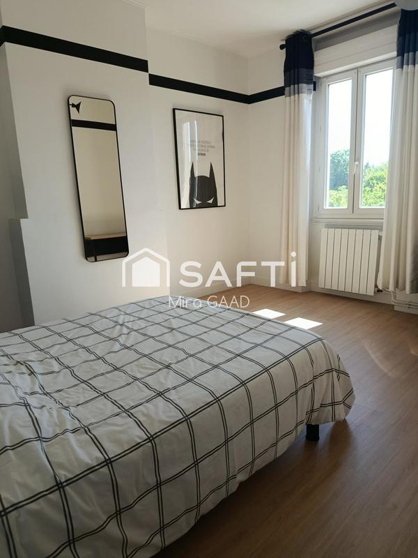 Maison - 140 m² - 5 pièces