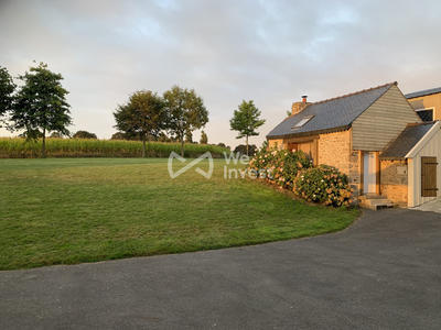 Maison - 270 m² - 9 pièces