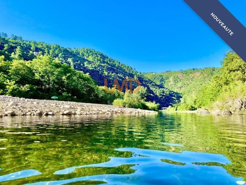 Maison en pierre - 200 m² - 8 pièces